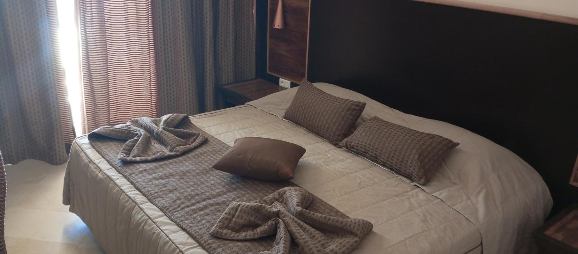 Sahara Douz Hotell Exteriör bild